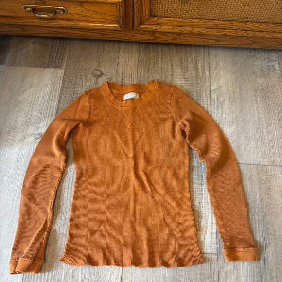 Everlane The Organic Cotton Waffle Tee Long Sleeve Shirt in Toasted Almond - Picture 5 of 10